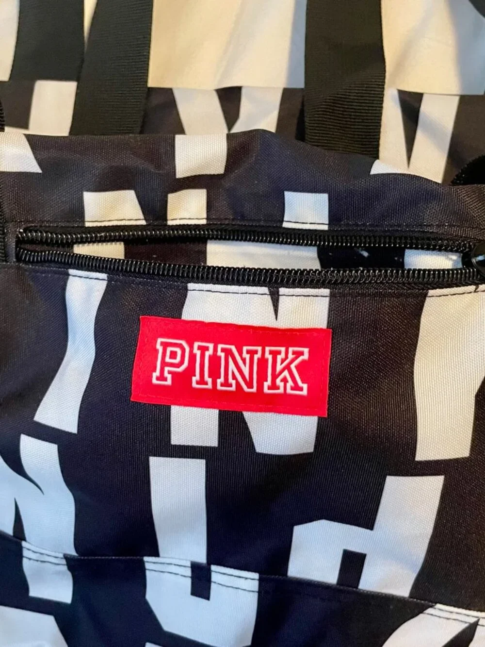 PINK duffel bag by Victoria's Secret - Picture 2 of 4
